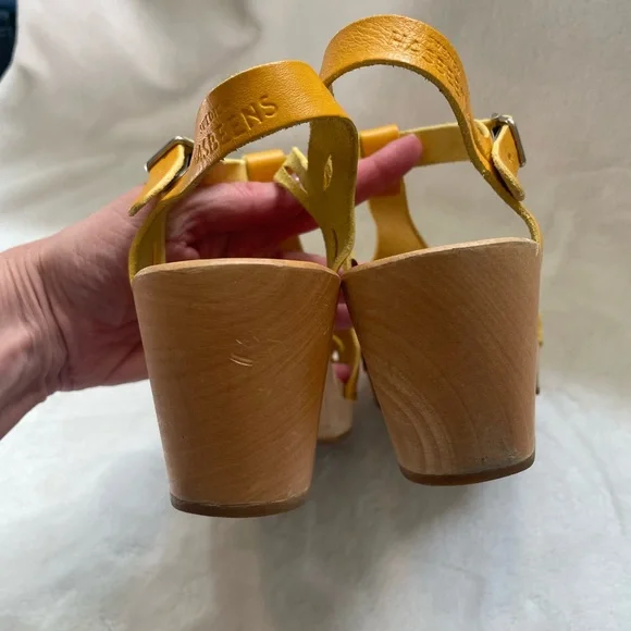 Swedish Hasbeens Yellow Leather Mules - Picture 4 of 8